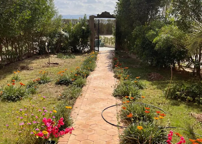 Nyaraló Penthouse 3 Bedroom With A Roof And Garden Ajn-Szuhna